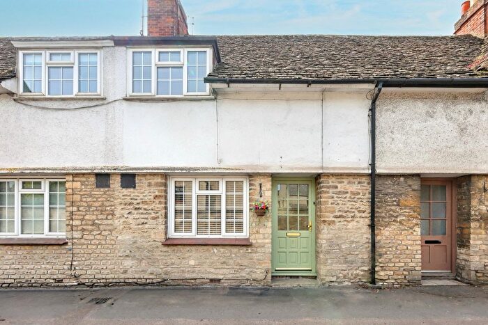 2 Bedroom Terraced House For Sale In Mill Street, Witney, OX28