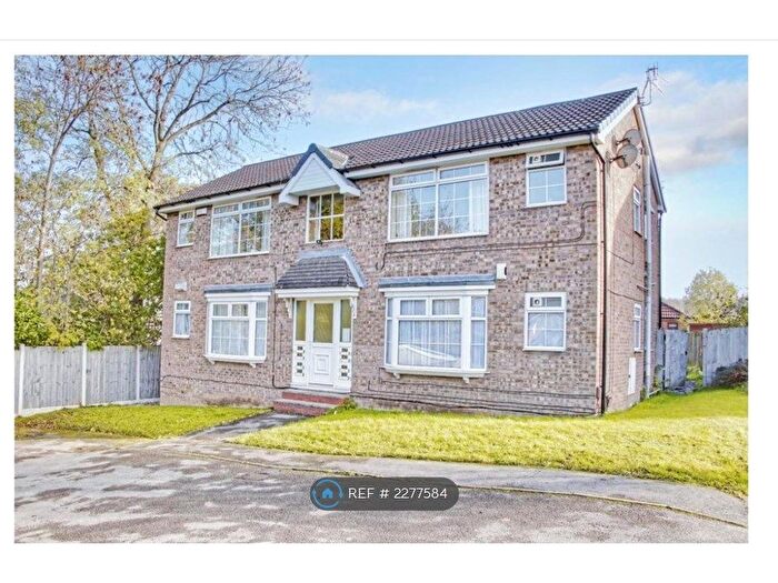 Studio To Rent In Fieldway Avenue, Leeds, LS13