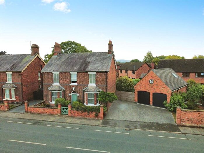 4 Bedroom Detached House For Sale In Crewe Road, Sandbach, CW11