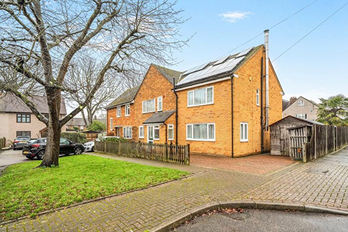 5 Bedroom Semi Detached House For Sale In Almond Close, Bromley, BR2