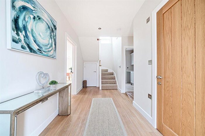4 Bedroom Detached House For Sale In Chase Road, Lindford, Bordon, Hampshire, GU35