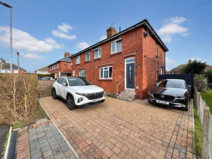 3 Bedroom Semi-Detached House For Sale In Shirecroft Road, Weymouth, DT4