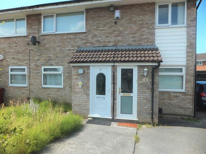 2 Bedroom Flat To Rent In Mellor Close, Huyton, Liverpool, L35