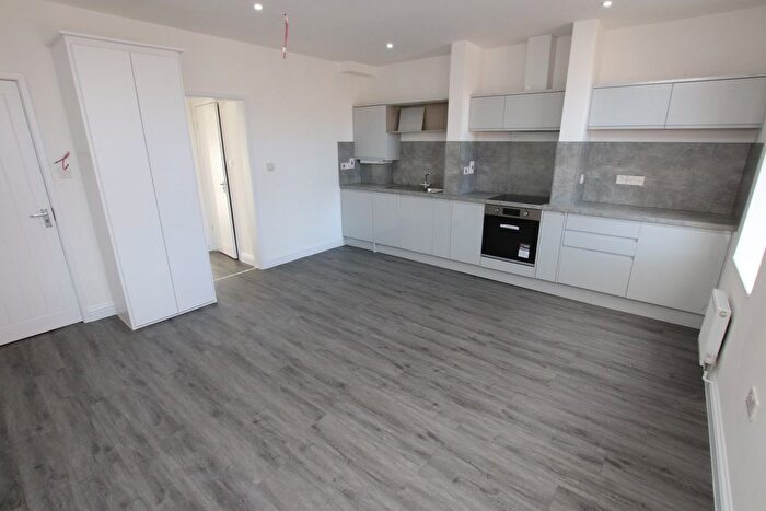 1 Bedroom Flat To Rent In Queens Road, Reading, RG1