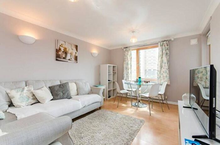 1 Bedroom Flat To Rent In Bridgen House, Nelson Street, London, E1