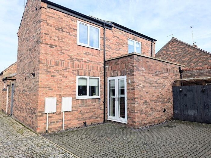 2 Bedroom Semi Detached House To Rent In Compton Mews, York, YO30