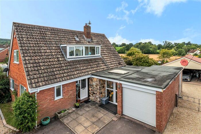 3 Bedroom Detached Bungalow For Sale In Blagdon Hill, Taunton, TA3