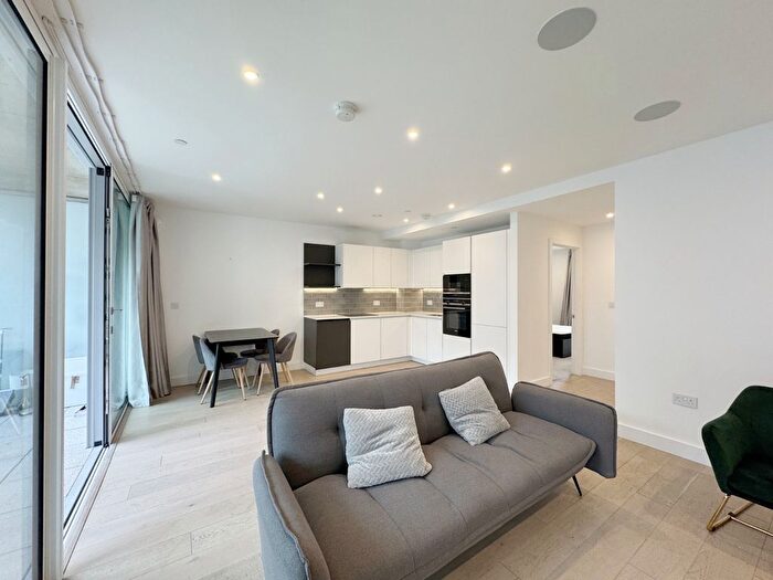 2 Bedroom Flat To Rent In New Tannery Way, Bermondsey, SE1