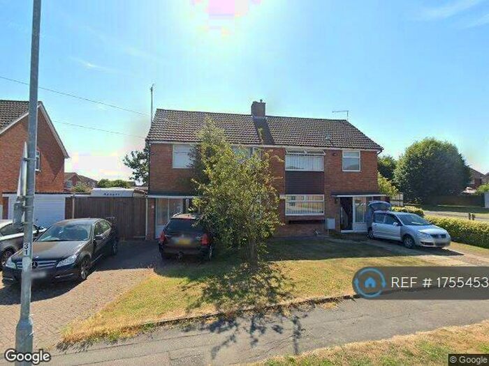 3 Bedroom Semi-Detached House To Rent In Ingram Avenue, Aylesbury, HP21