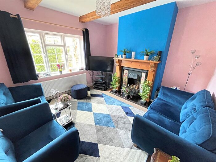 2 Bedroom Semi-Detached House For Sale In Albert Street, Bottesford, Nottingham, NG13