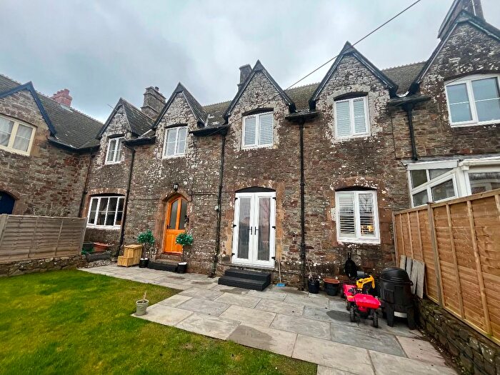 4 Bedroom Terraced House To Rent In Essington, North Tawton, EX20