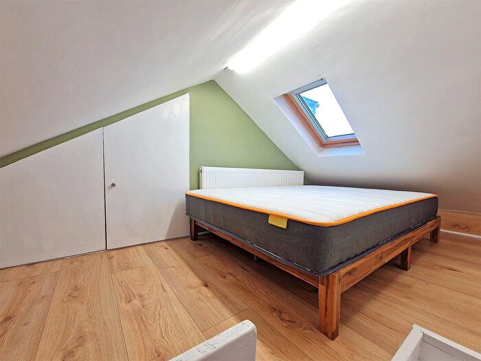 1 Bedroom Studio To Rent In Arkwright Drive, Bracknell, Berkshire, RG42