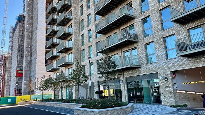 3 Bedroom Flat To Rent In Belgrave Road, Wembley, HA0