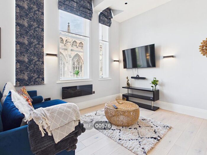 1 Bedroom Apartment To Rent In Kings Buildings, South Church Side, HU1