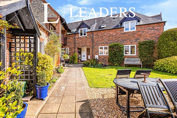 2 Bedroom Flat To Rent In Funtington, Chichester, PO18