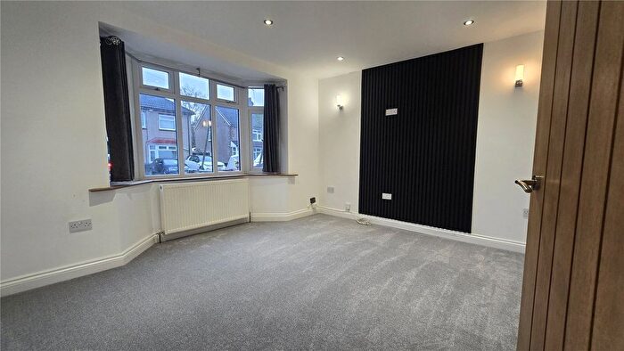 4 Bedroom Terraced House For Sale In Larch Tree Avenue, Tile Hill, Coventry, West Midlands, CV4