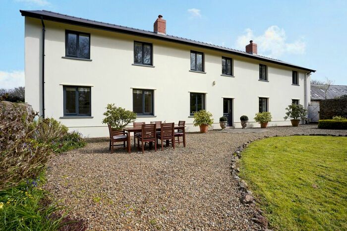 4 Bedroom Farmhouse For Sale In Orielton, Pembroke, SA71
