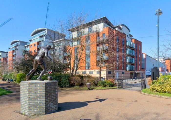 1 Bedroom Apartment To Rent In Bloomfield Court, Brisbane Road, E10