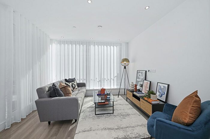 1 Bedroom Flat To Rent In Alwyne Court, Garnet Place, West Drayton, UB7