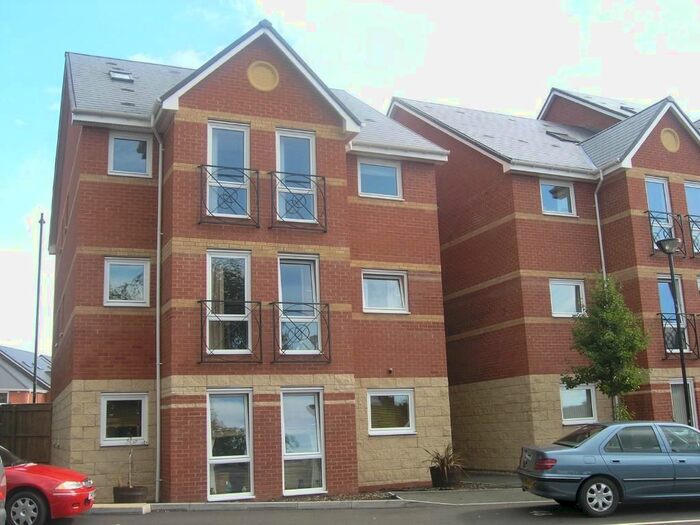 2 Bedroom Flat To Rent In St Michaels Close, Minster Road, Stourport-On-Severn DY13