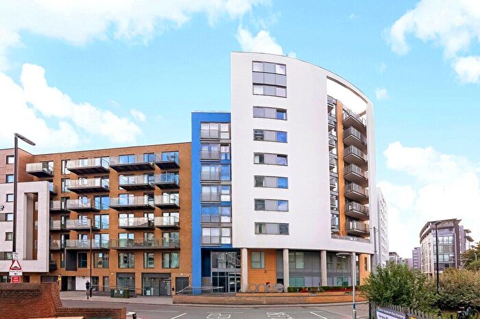 2 Bedroom Apartment To Rent In Washington Building, Deals Gateway, SE13