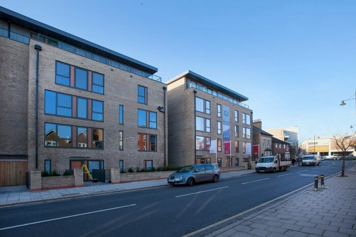 2 Bedroom Flat To Rent In Hartfield Road, London, SW19