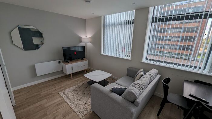 1 Bedroom Flat To Rent In Paragon House, Seymour Grove, M16