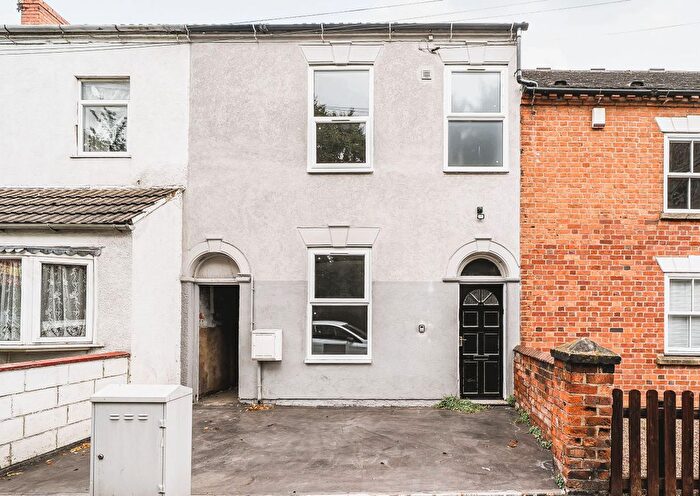 5 Bedroom Terraced House To Rent In Moor Street, Burton-On-Trent, DE14