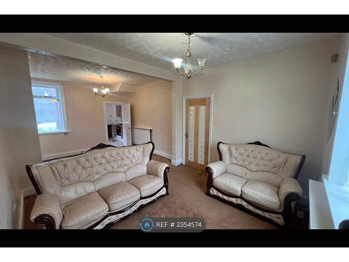 3 Bedroom Terraced House To Rent In Midland Street, Sheffield, S1