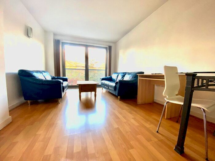 2 Bedroom Flat To Rent In Deals Gateway, London, SE13