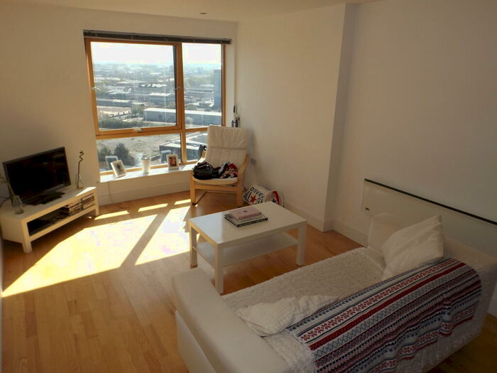 1 Bedroom Apartment To Rent In Clarence House Leeds Dock, LS10