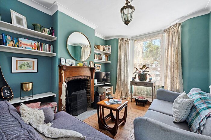 2 Bedroom Terraced House To Rent In Carlton Road, Bushwood Area, E11