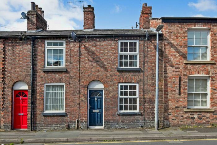 2 Bedroom Terraced House To Rent In Shaw Street, Macclesfield, Cheshire, SK11