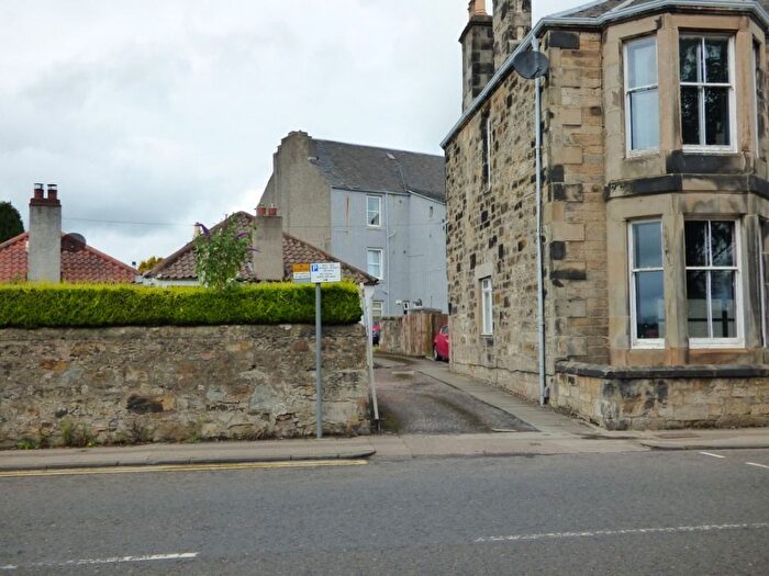 2 Bedroom Flat To Rent In Victoria Road, Kirkcaldy, Fife, KY1