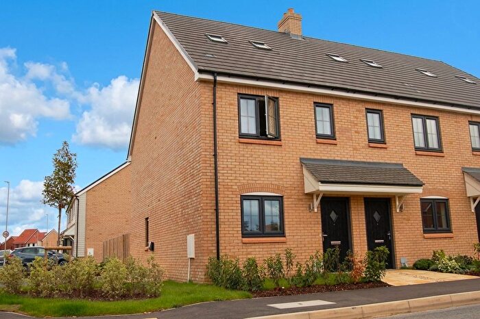 2 Bedroom End Terrace House For Sale In Euphorbia End, Kennett, CB8