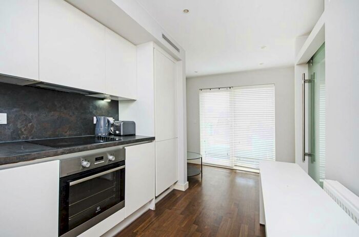 Studio To Rent In Shearwater Drive, Colindale, London, NW9