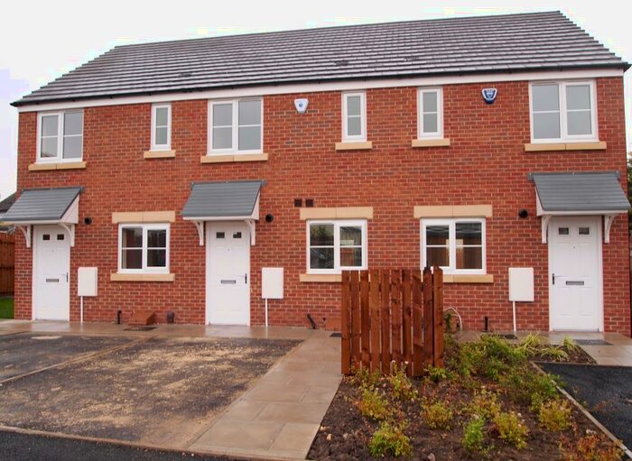 2 Bedroom Town House To Rent In Ash Tree Grove, Swarcliffe, Leeds, West Yorkshire, LS14