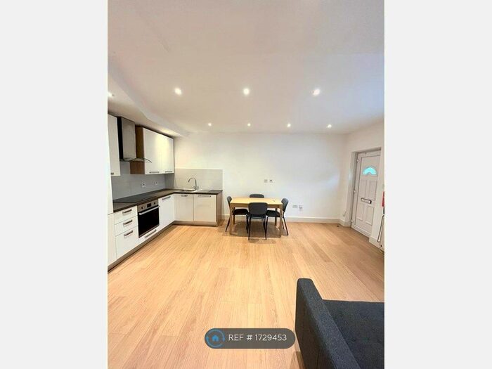 1 Bedroom Flat To Rent In Hodford Road, London, NW11