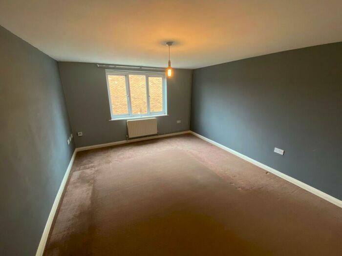 1 Bedroom Flat To Rent In Willow Road, Dunmow, CM6