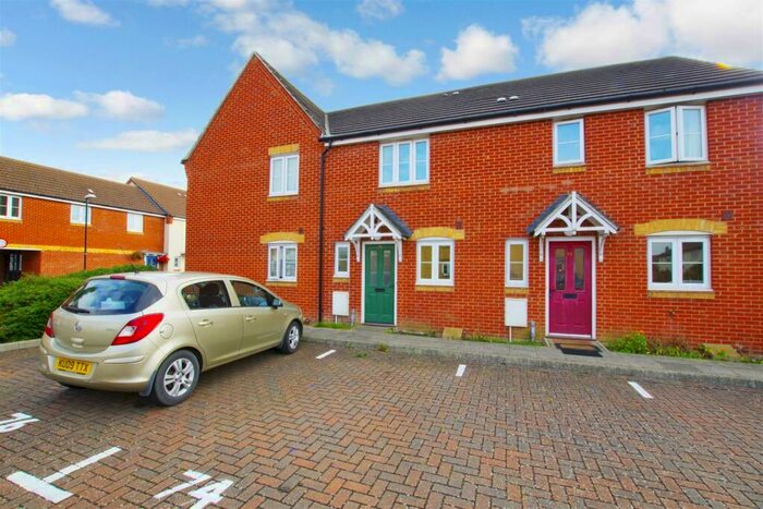 2 Bedroom Terraced House To Rent In Horsham Road, Park North, Swindon, SN3