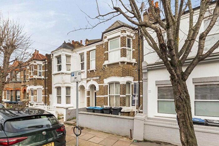2 Bedroom Flat For Sale In College Road, Kensal Rise, NW10