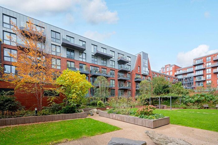 2 Bedroom Flat For Sale In Gaumont Place, Streatham Hill, London, SW2