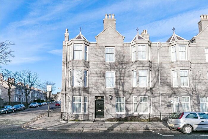 1 Bedroom Flat To Rent In Whitehall Place, Aberdeen, AB25