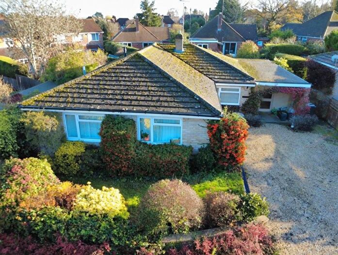 3 Bedroom Bungalow For Sale In Falkland Drive, Newbury, RG14