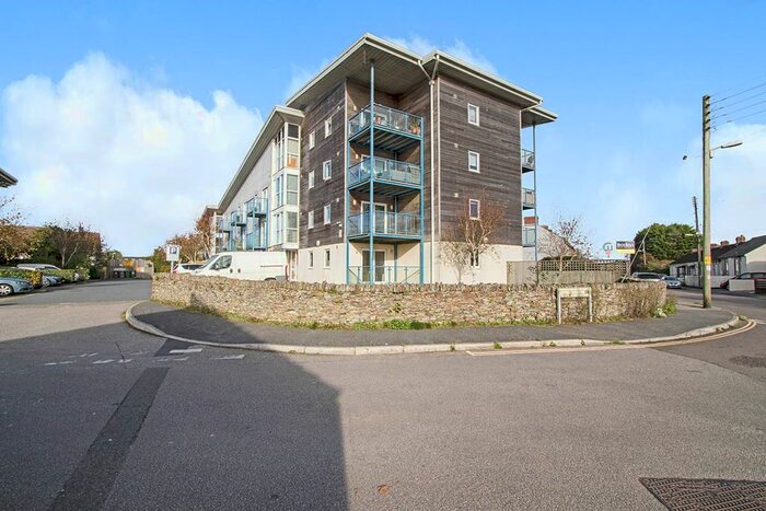 2 Bedroom Flat To Rent In Vyvyans Court, Tuckingmill, Camborne, Cornwall, TR14