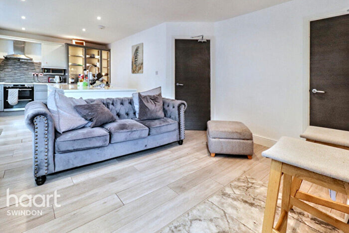 1 Bedroom Terraced House To Rent In Florence Street, Swindon, SN2