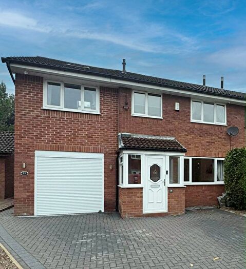 4 Bedroom Semi-Detached House To Rent In Stromness Close, Fearnhead, Warrington, Cheshire, WA2