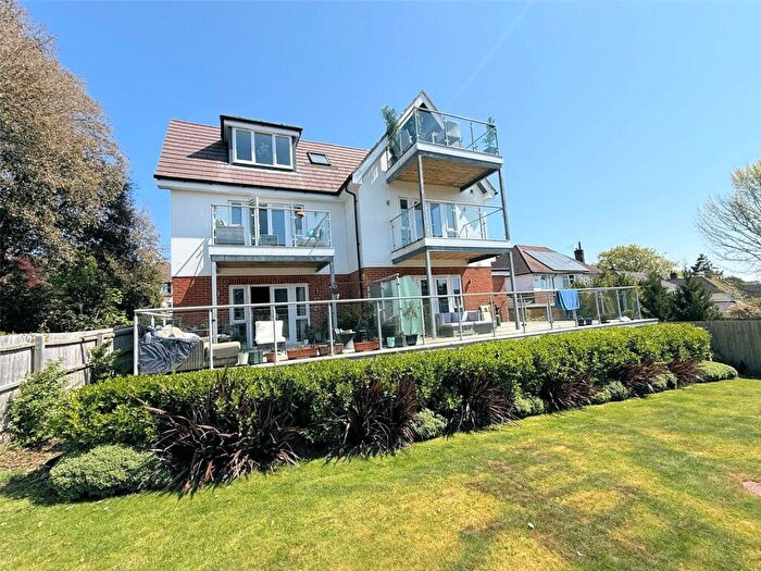 2 Bedroom Apartment For Sale In Springfield Road, Lower Parkstone, Poole, Dorset, BH14