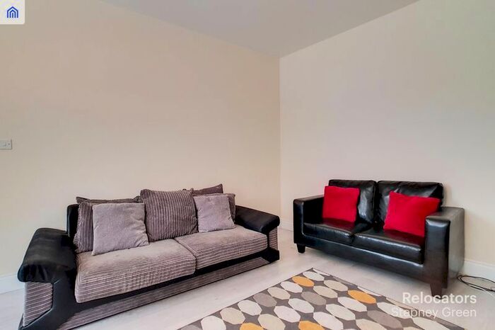 4 Bedroom Semi-detached House To Rent In Mile End Place, London, E1
