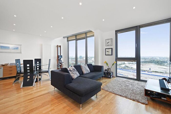 1 Bedroom Flat To Rent In High Street London, E15